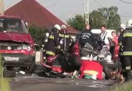 Accident Ungaria: Imagini de groază de la coliziunea cu cinci români morţi