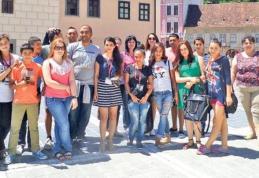 Două tinere din Dorohoi şi Botoşani au participat la Olimpiada Internaţională de Limbă şi Creaţie literară romani