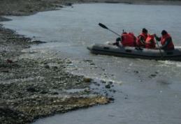 Trupul băiatului înecat în Prut, recuperat de pompierii dorohoieni și botoșăneni