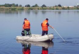 Un alt trup neînsuflețit recuperat de pompierii din Dorohoi dintr-un iaz din Dersca