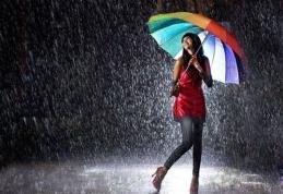 Vreme schimbătoare, cu maxime de 33 de grade Celsius, dar și episoade cu ploi și descărcări electrice, în următoarele 14 zile