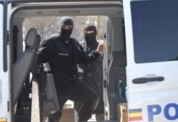 Percheziţii desfășurate de polițiști în această dimineață la persoane bănuite de contrabandă cu ţigări