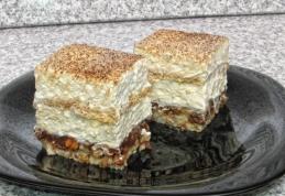 Prăjitura Deliciu cu nucă