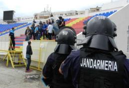 Amendat cu 500 lei după ce a aruncat cu o pungă de seminţe nemulţumit de rezultatul meciului 