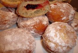 Gogoși de post cu gem