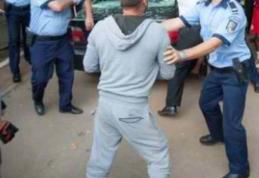 Altercație în trafic între un șofer în stare de ebrietate și un pieton accidentat