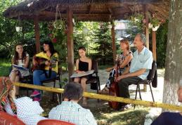 Clipe emoționante la „Căminul de bătrâni” din municipiul Dorohoi - FOTO