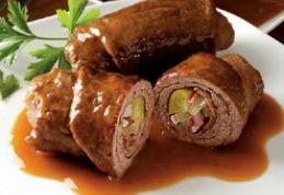 Rulada din piept de pui cu sos