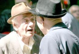 Pensionari captivi la CAR, chiar dacă și-au achitat împrumutul