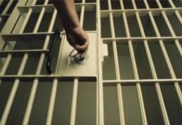 Tânăr cercetat în stare de arest preventiv pentru comiterea mai multor infracțiuni de furt calificat