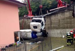 Accident grav în Italia cu o autocisternă din România