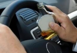 Tânăr depistat de polițiști la volan deși se afla sub influența băuturilor alcoolice 