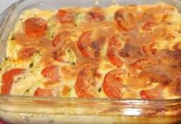 Dovlecei cu roșii și ciuperci la cuptor