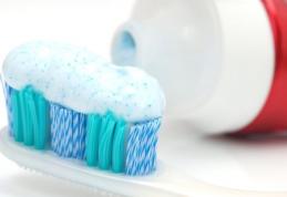 Avertismentul cercetătorilor: Pericolul ascuns din pasta de dinţi