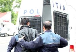 Percheziții la trei persoane bănuite de comiterea de furturi au dus la arestarea unui tânăr din Dorohoi