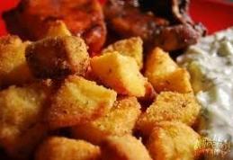 Cotlet de porc cu cartofi crocanti cu malai