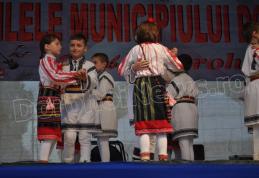 Zilele Municipiului Dorohoi 2014: Talentele dorohoiene au încântat din nou publicul – FOTO