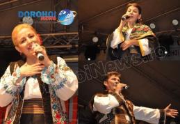 Zilele Municipiului Dorohoi 2014: Distracție și dans cu Liliana Savin, Călin Brăteanu și Carmen Cornaci - FOTO