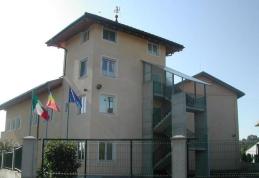 Mihaela Huncă prezentă la sărbătorirea a zece ani de activitate a Grădiniţei Il Girotondo - FOTO