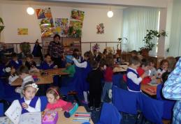 Pas cu pas micii „cetățeni” ai municipiului Dorohoi, de la grădiniță la școală - FOTO