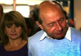 Maria Băsescu îşi caută avocaţi pentru un proces de divorţ