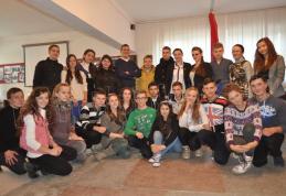 Balul Bobocilor 2014: Astăzi se decid cei mai frumoși și talentați boboci de la Seminarul Teologic Dorohoi