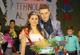 Tradiţie şi modernitate, pe scena Balului Bobocilor de la Liceul Tehnologic „Alexandru Vlahuţă” Şendriceni - FOTO