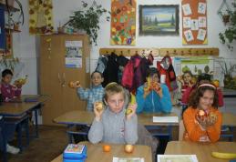 Liceul Tehologic Special „Ion Pillat” Dorohoi pledează pentru o alimentaţie sănătoasă! - FOTO