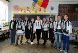 „1 Decembrie” – la Școala Gimnazială „Dimitrie Pompeiu” Broscăuți - FOTO