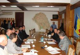 Angajaţii spitalului judeţean anunţă că în 2015 nu vor mai face ore suplimentare