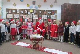 „Magia sărbătorilor de iarnă” - Grădiniţă Broscăuţi - Grupa „Piticilor” - FOTO