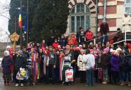 „Bucuria de a dărui” – maraton de evenimente caritabile organizat de Liceul Pomîrla în parteneriat cu alte unităţi de învăţământ din judeţ - FOTO