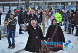 Banda Cordăreanca – Evoluția Formațiilor de Datini și Obiceiuri din 31 decembrie 2014: VIDEO – FOTO