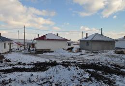 NEWS ALERT | Dorohoi: Casele sinistraţilor, construite cu muncitori la negru