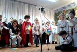 „MICA UNIRE” - sărbătorită la Grădiniţa cu PP „Ştefan cel Mare şi Sfânt” Dorohoi - FOTO