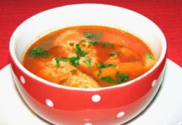 Supă de roșii cu găluște