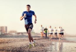 Românii aleargă pentru copiii autiști la „Maratonul Nisipului”