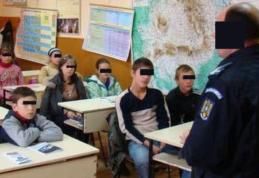 Peste 1000 de elevi și zeci cadre didactice au participat alături de jandarmi  la acțivități de educație în școli
