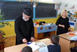 S-a anunțat ce materii vor face elevii care nu se înscriu la ore de religie