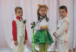 Grădinița cu PP „Ștefan cel Mare și Sfânt” Dorohoi - Gânduri pentru mama - FOTO