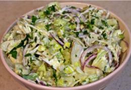 Salată de mere, brânză și țelină