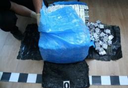 Ţigarete de contrabandă ascunse într-un Mercedes descoperite cu ajutorul câinelui Nakabu