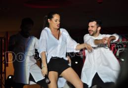 Concert incendiar susținut de Raluka la Uvertura Mall - FOTO