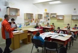 Zeci de elevi din Broscăuţi, Cristineşti și Dobârceni au intrat în lumea energiei prin intermediul specialiștilor E.ON şi I.S.U