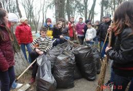 Protezează-ţi mediul! : Luna curăţeniei de primăvară la Pomîrla