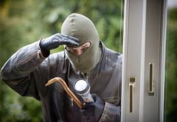 Șeful poliției din Dorohoi prădat de un vechi „client”