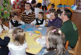 Parfum de primăvară, cântec şi veselie la Grădiniţa „Ştefan cel Mare şi Sfânt” Dorohoi - FOTO