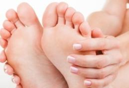 Ai monturi şi nu mai suporţi durerile? Vezi cum le poţi trata în mod natural, la tine acasă