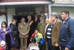 Împuşcat în gât pe front, dar sărbătorit de autorităţi la 100 de ani - FOTO