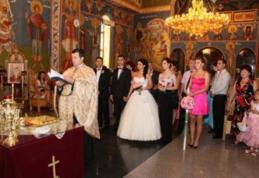 Nunţi şi botezuri fără taxe. Este propunerea unui deputat liberal